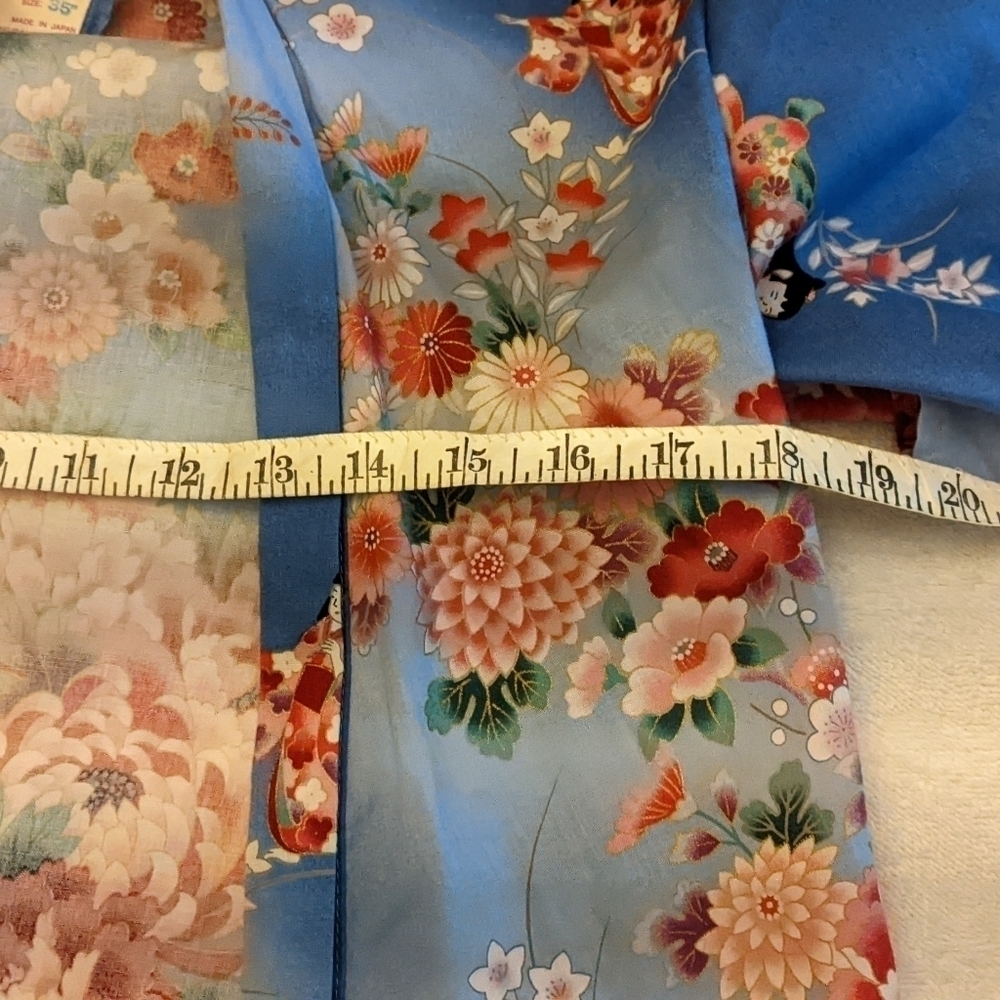 Sakuri Shoji Co. Floral Kimono Size 35, Blue with Pink and Red Flowers - Picture 9 of 11